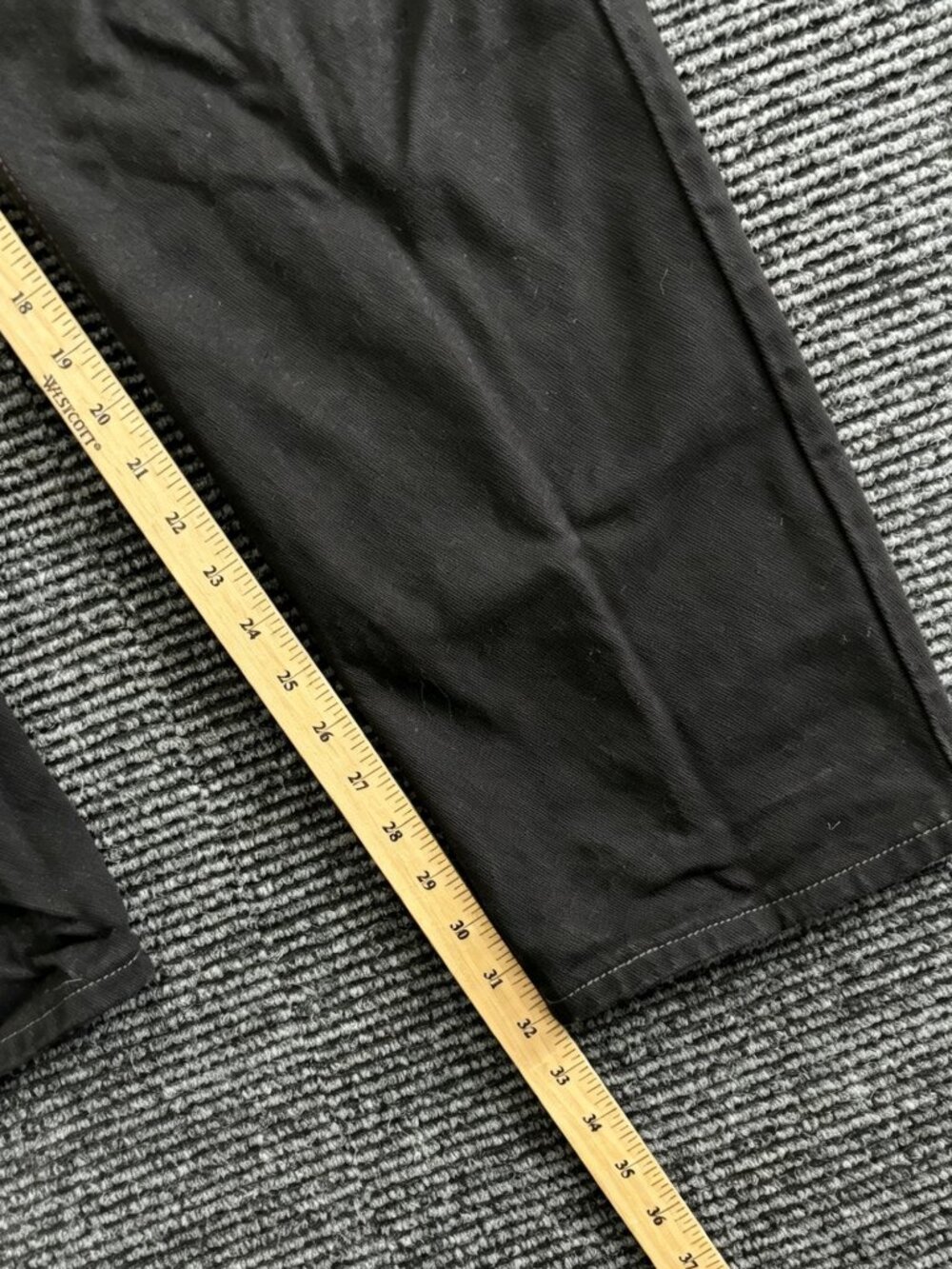 Vintage Levis Jeans Men 36x32 Black 550 Tapered Denim Made In USA Y2K 2002